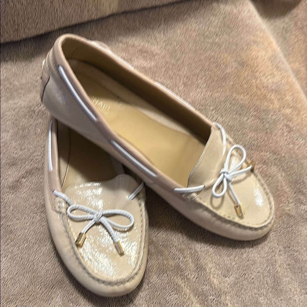 MICHAEL Michael Kors Tan Gold Loafers with Metallic Accent